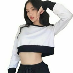 Loose boxy funky cropped top